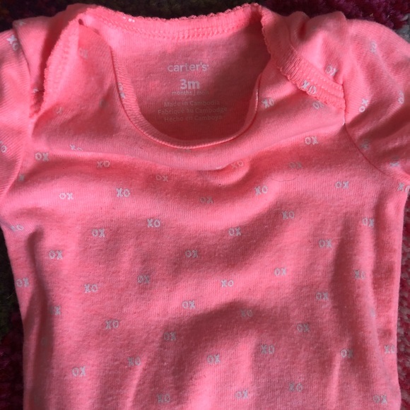 5 ONESIES BUNDLE - Picture 3 of 16